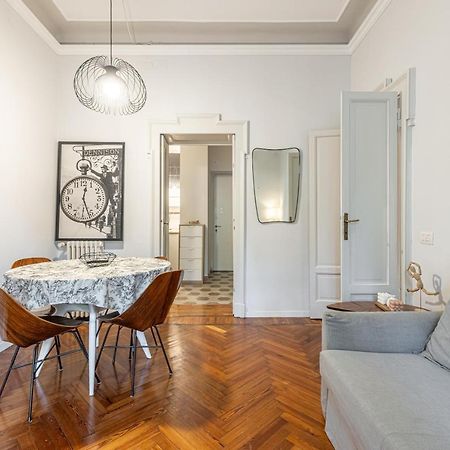 Monte Nero Charme Apartment Милан Экстерьер фото