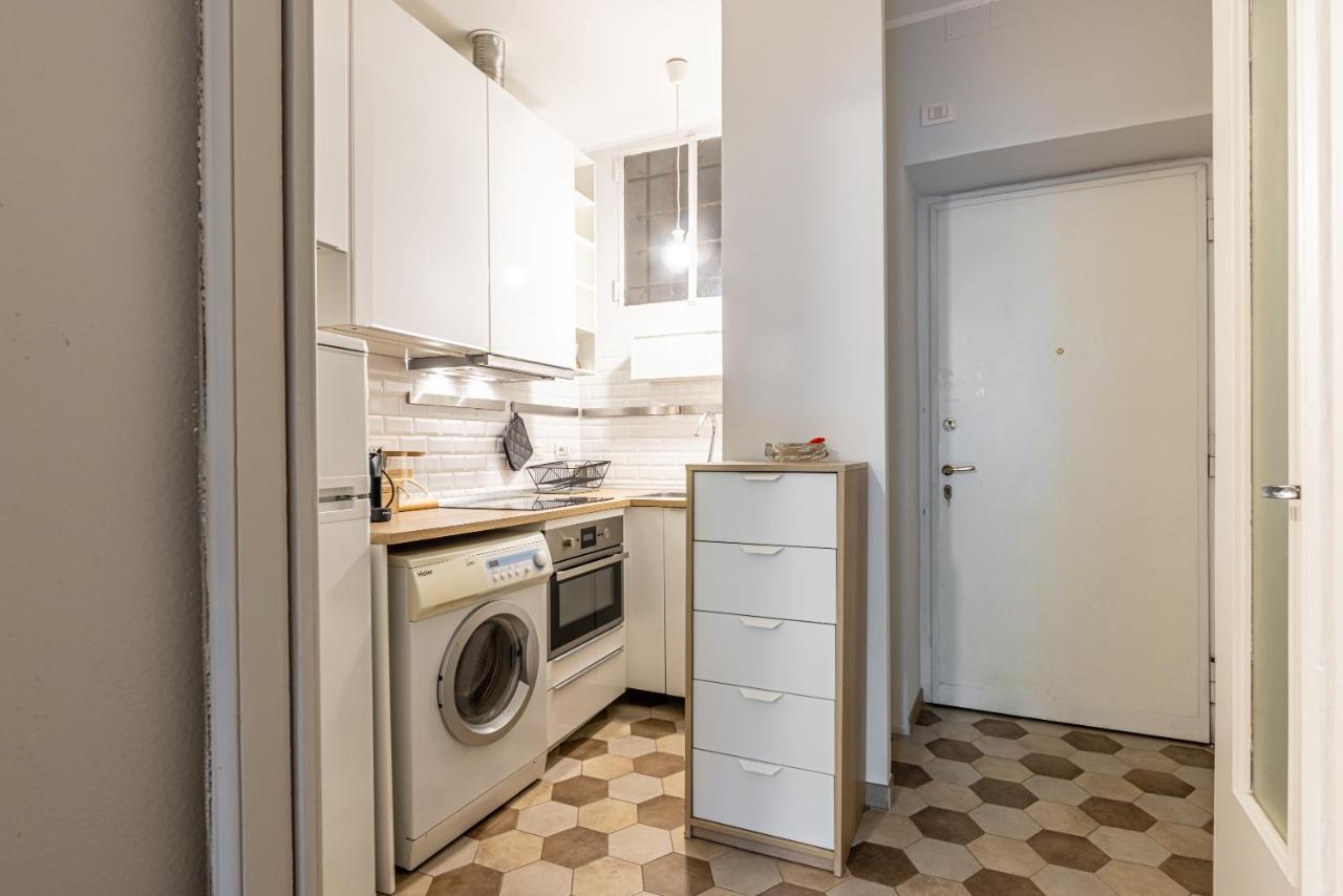 Monte Nero Charme Apartment Милан Экстерьер фото