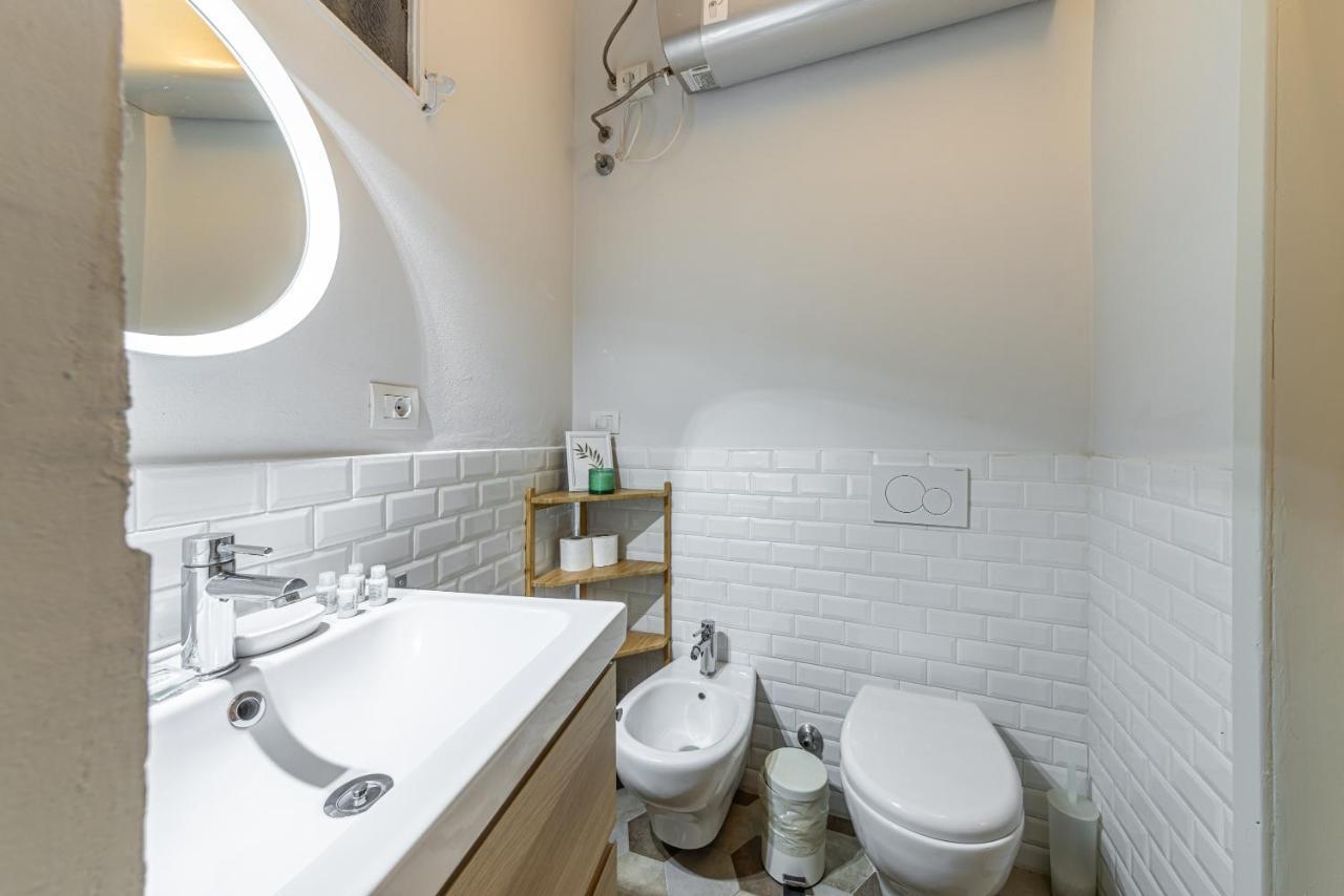 Monte Nero Charme Apartment Милан Экстерьер фото
