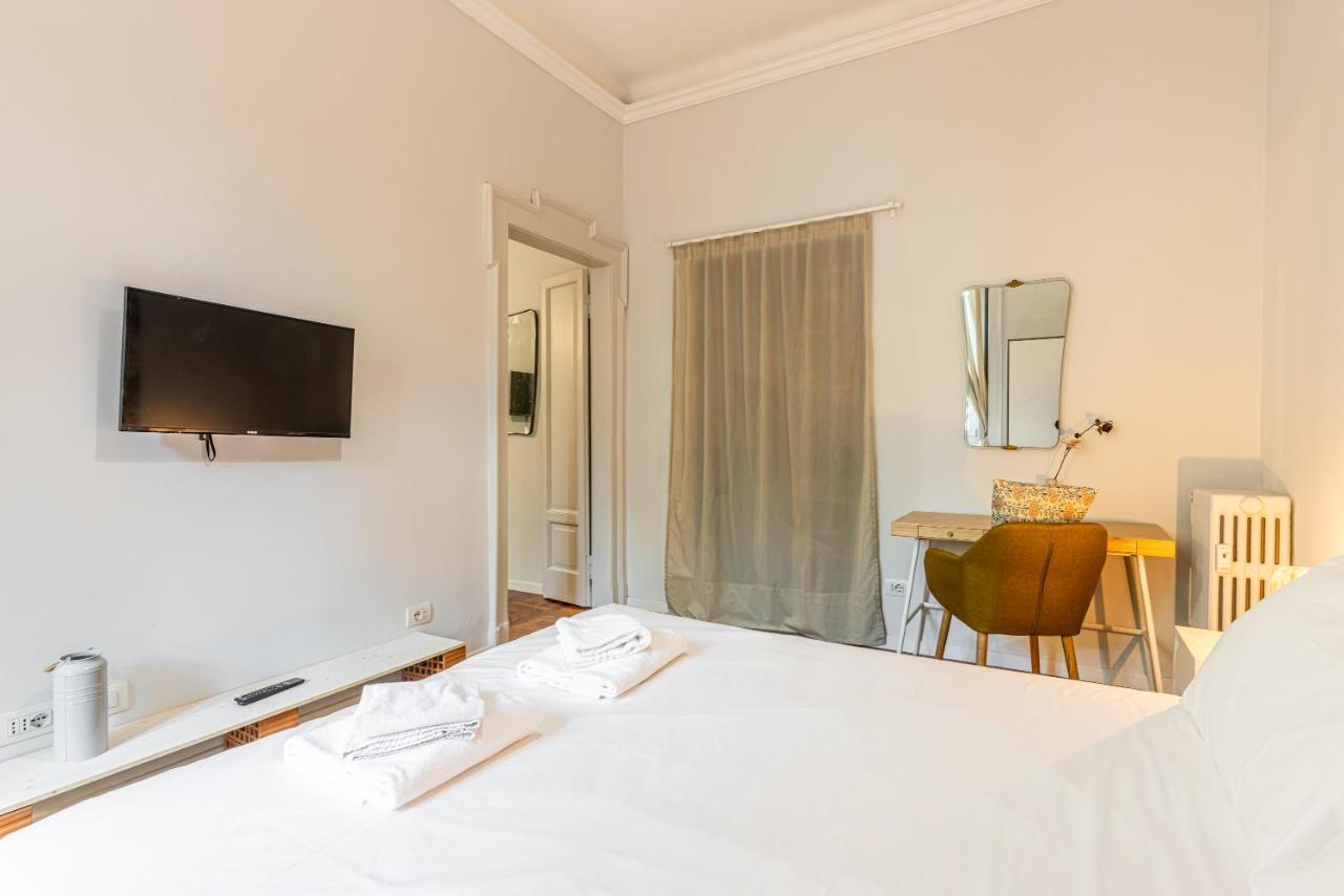 Monte Nero Charme Apartment Милан Экстерьер фото